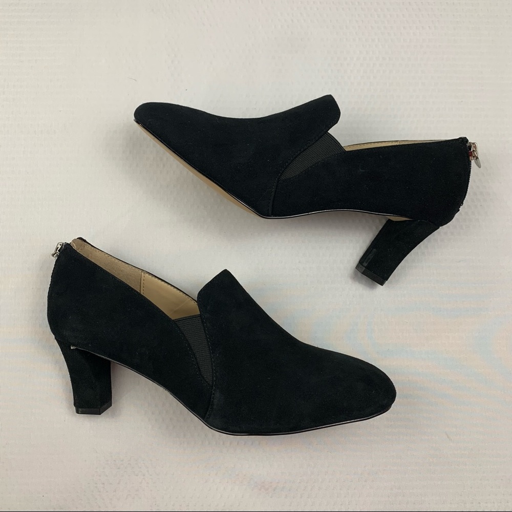 Adrienne Vittadini booties